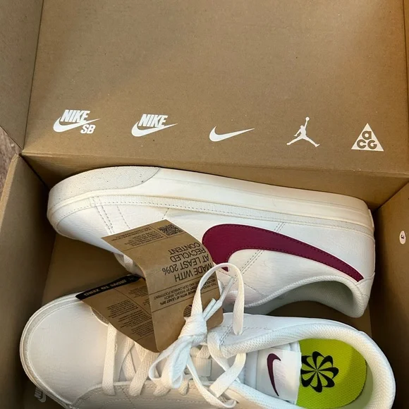 Nike Court Legacy Next Nature Women's Shoes size 9 - Picture 2 of 4